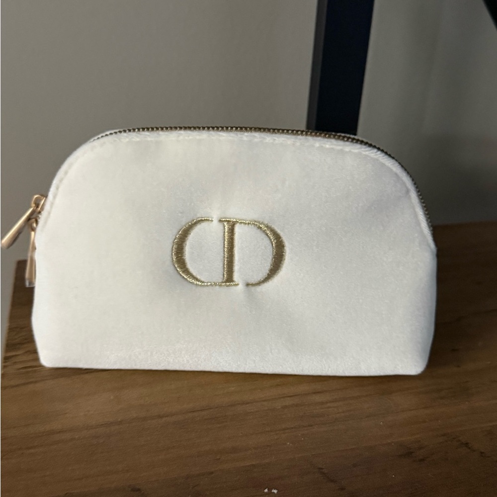 Chic White Cosmetic Bag with Gold Accents